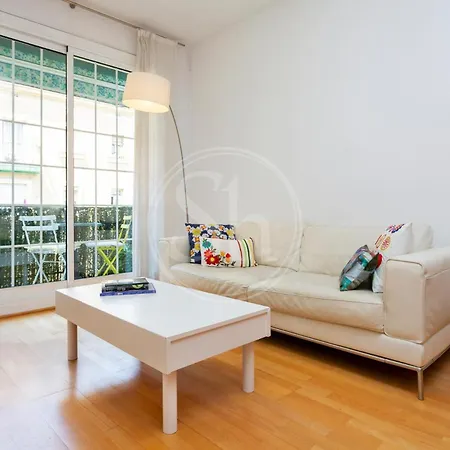Beautiful In Montjuic Apartment Barcelona